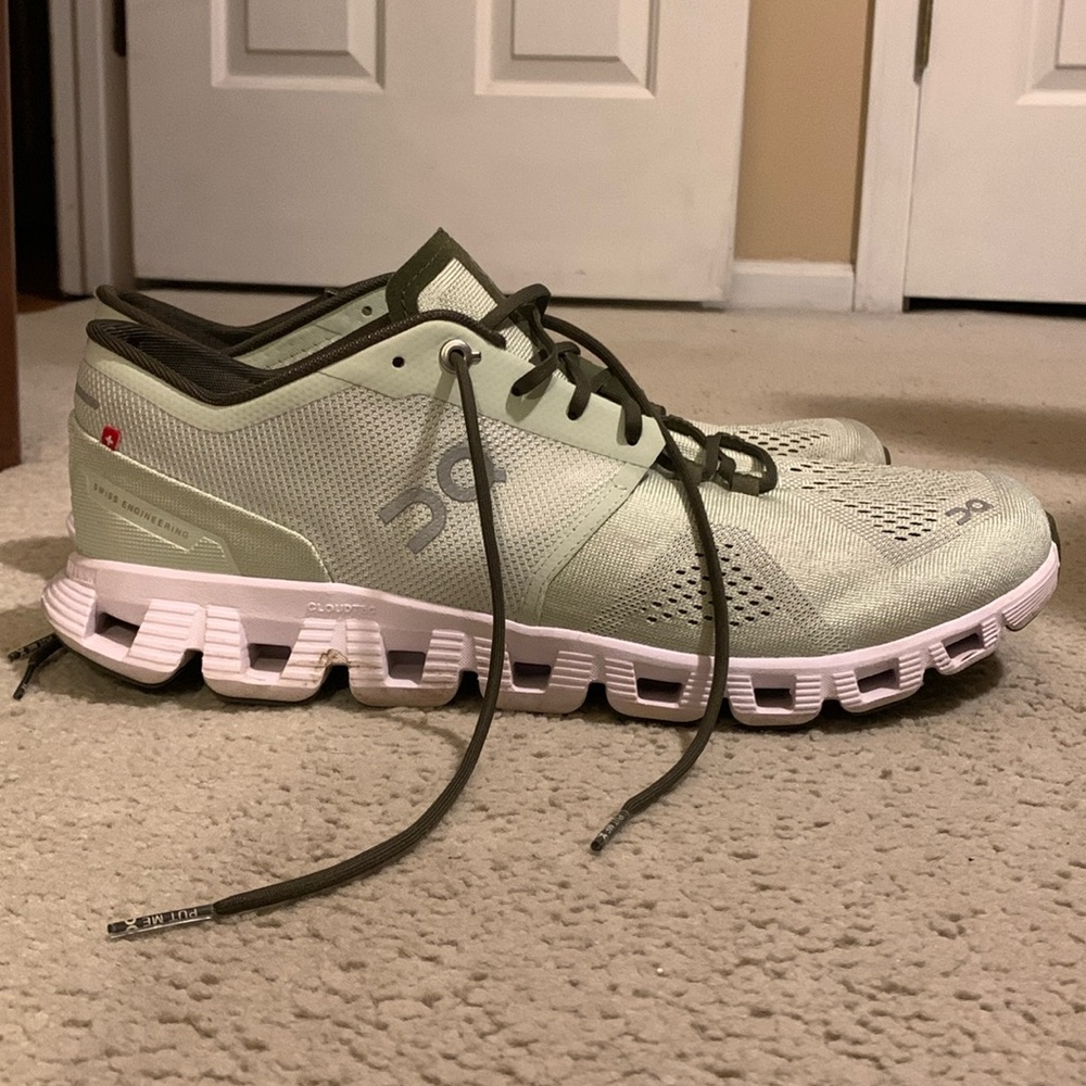 Men's sneakers